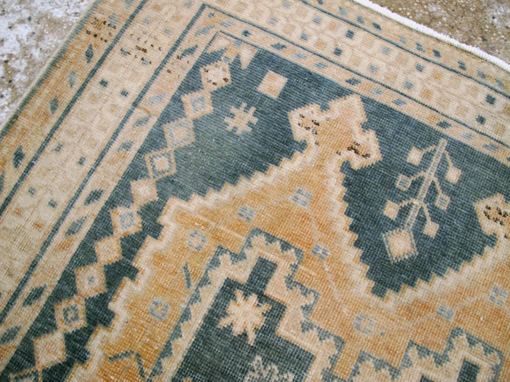 Vintage Persian Afshar Rug, No.27197 - Galerie Shabab