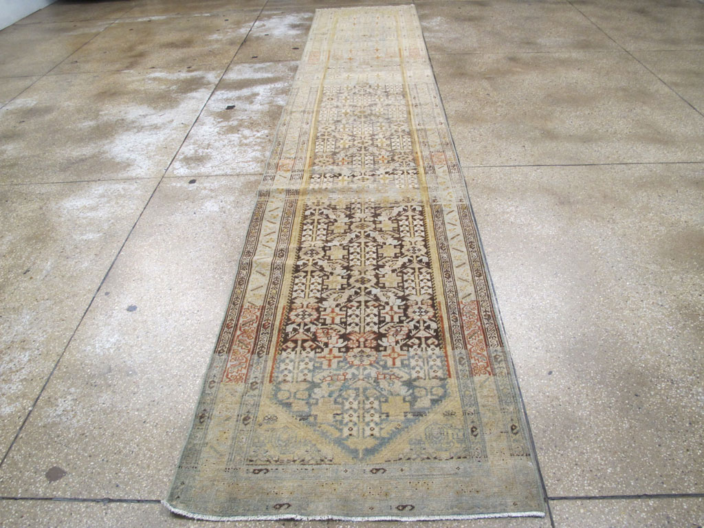 Antique Persian Malayer Long Runner, No.27202 - Galerie Shabab