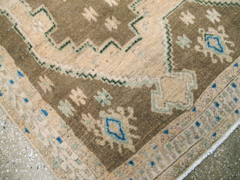 Vintage Persian Afshar Rug, No.27212 - Galerie Shabab