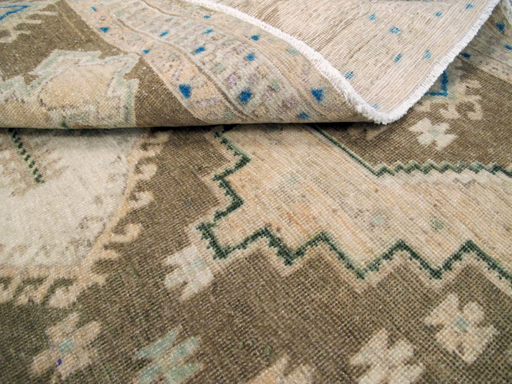 Vintage Persian Afshar Rug, No.27212 - Galerie Shabab