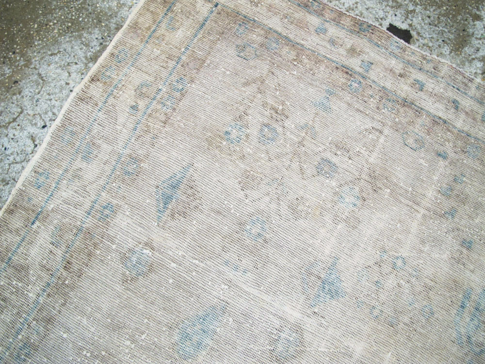 Vintage Persian Afshar Distressed Rug, No.27241 - Galerie Shabab