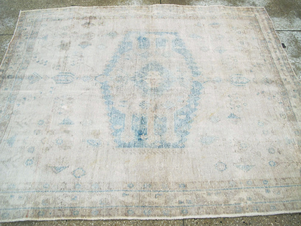 Vintage Persian Afshar Distressed Rug, No.27241 - Galerie Shabab