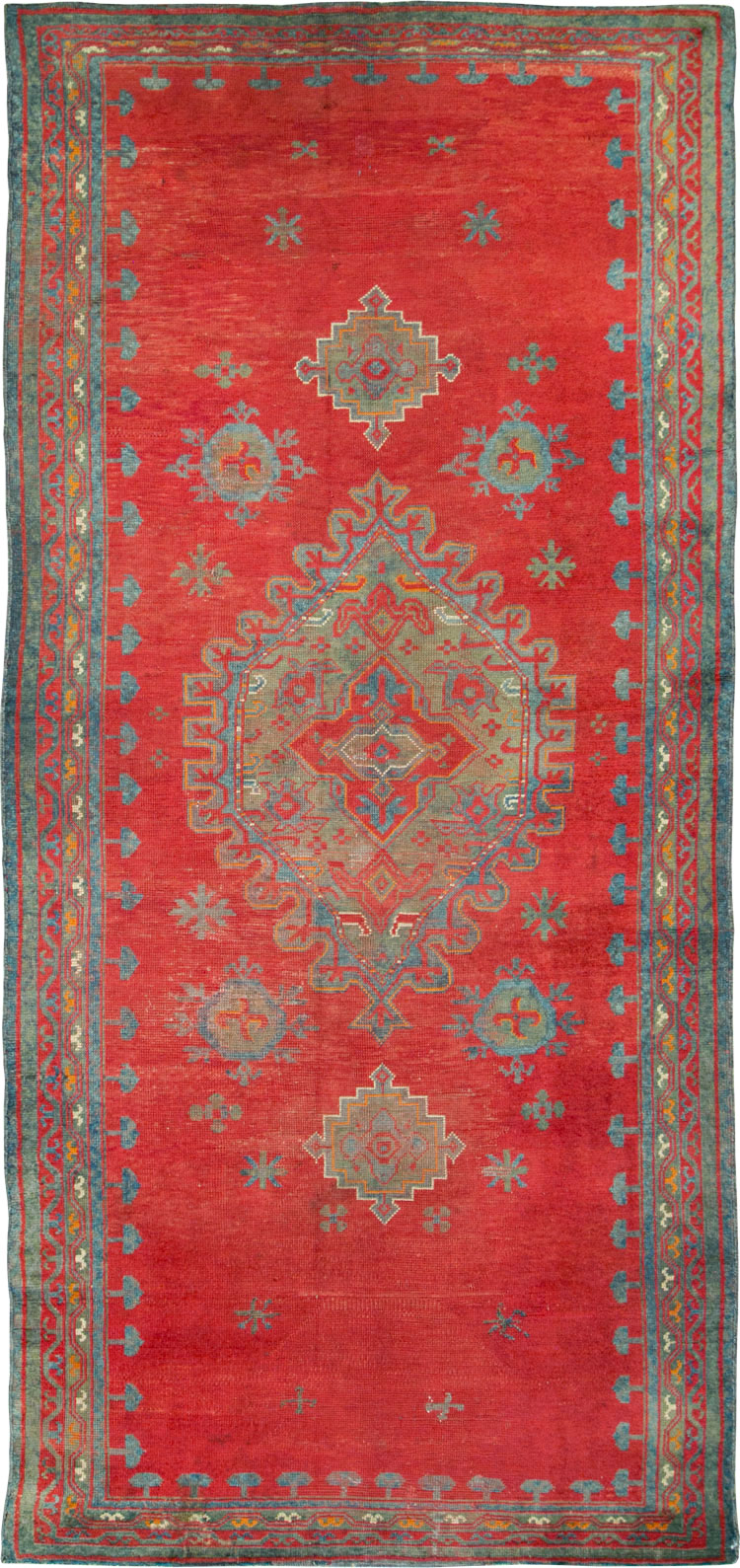 Antique Oushak Gallery Carpet, No.27244 - Galerie Shabab