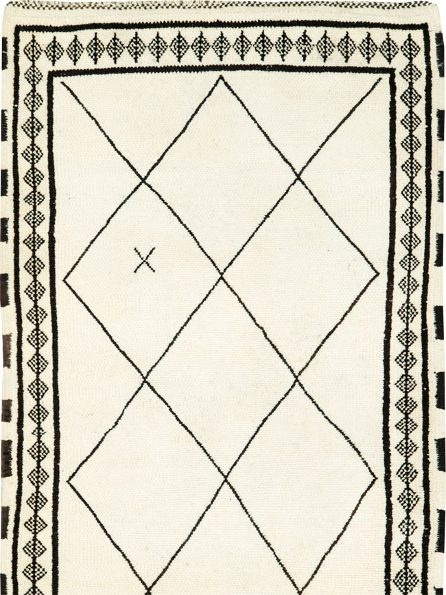 Modern Moroccan Runner, No.27245 - Galerie Shabab