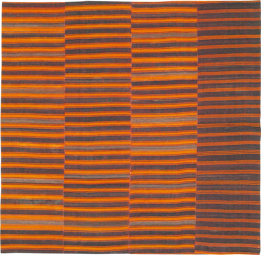 Vintage Turkish Flatweave Kilim Square Room Size Rug, No.27262 - Galerie Shabab