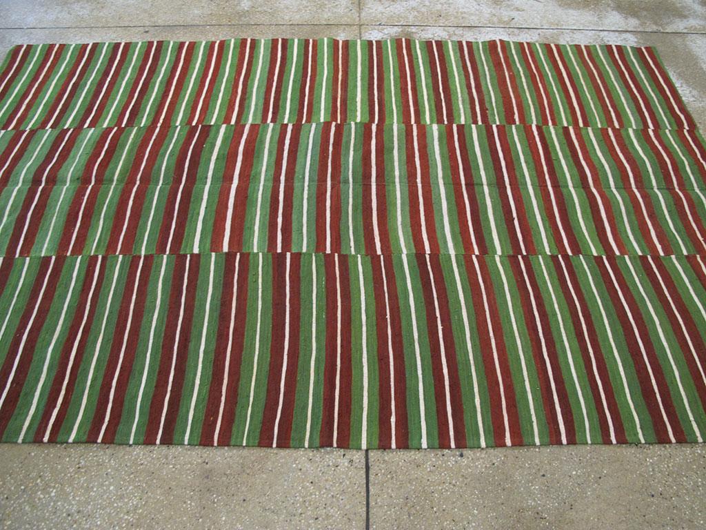 Vintage Turkish Flatweave Kilim Accent Rug, No.27265 - Galerie Shabab
