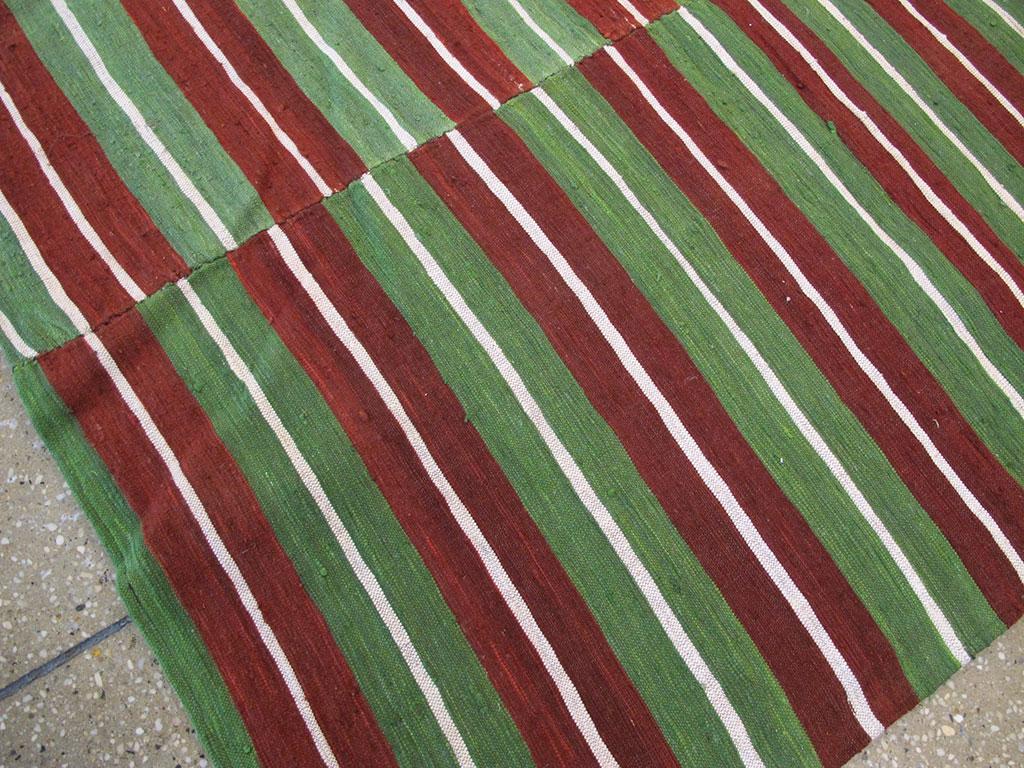 Vintage Turkish Flatweave Kilim Accent Rug, No.27265 - Galerie Shabab