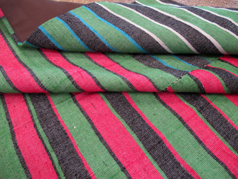 Vintage Turkish Flatweave Kilim Accent Rug, No.27266 - Galerie Shabab