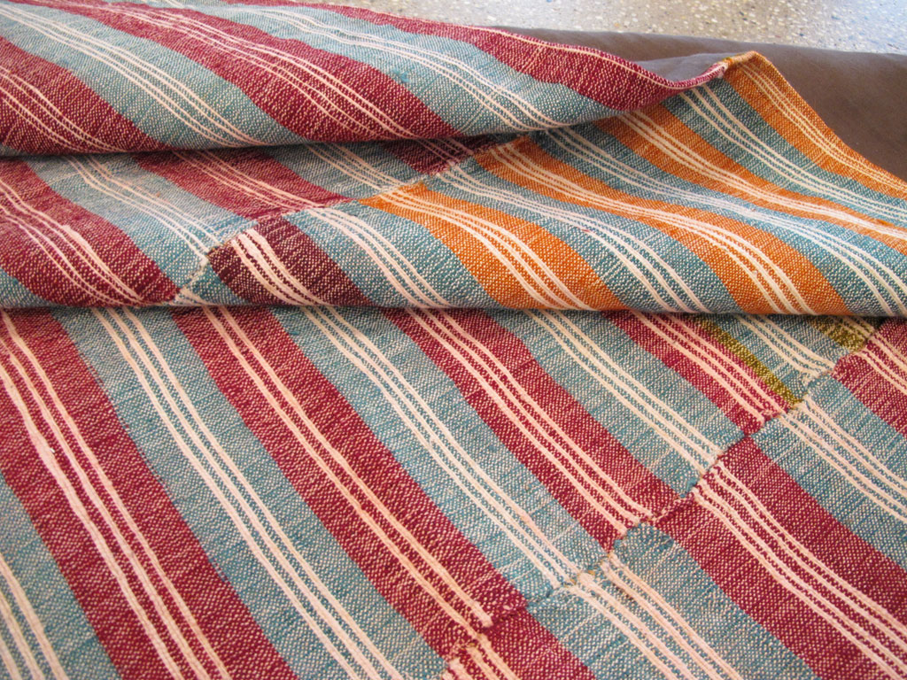 Vintage Turkish Flatweave Kilim Accent Rug, No.27267 - Galerie Shabab