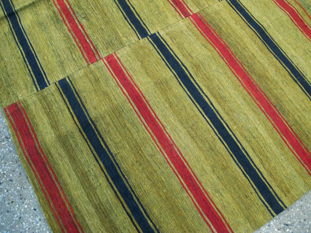 Vintage Persian Flatweave Kilim Accent Rug, No.27268 - Galerie Shabab