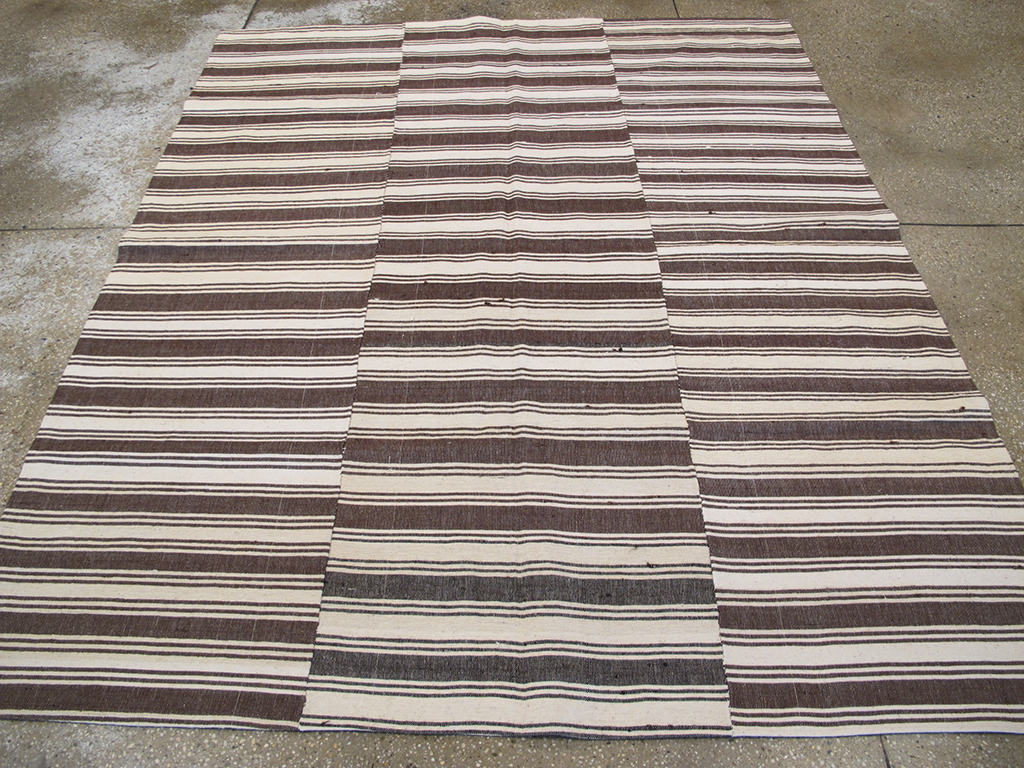 Vintage Turkish Kilim Flatweave Accent Rug, No.27271 - Galerie Shabab