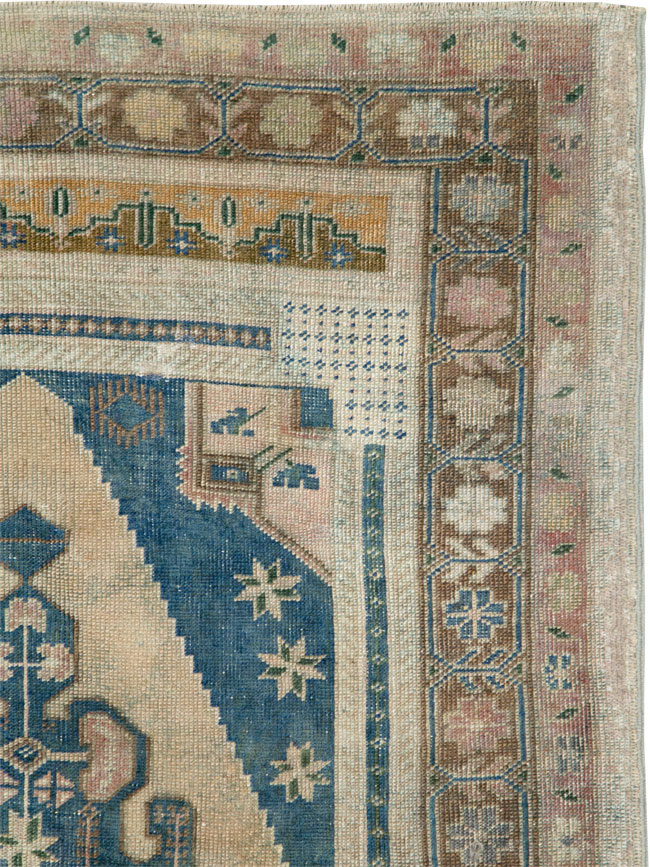 Vintage Turkish Anatolian Gallery Rug, No.27280 - Galerie Shabab