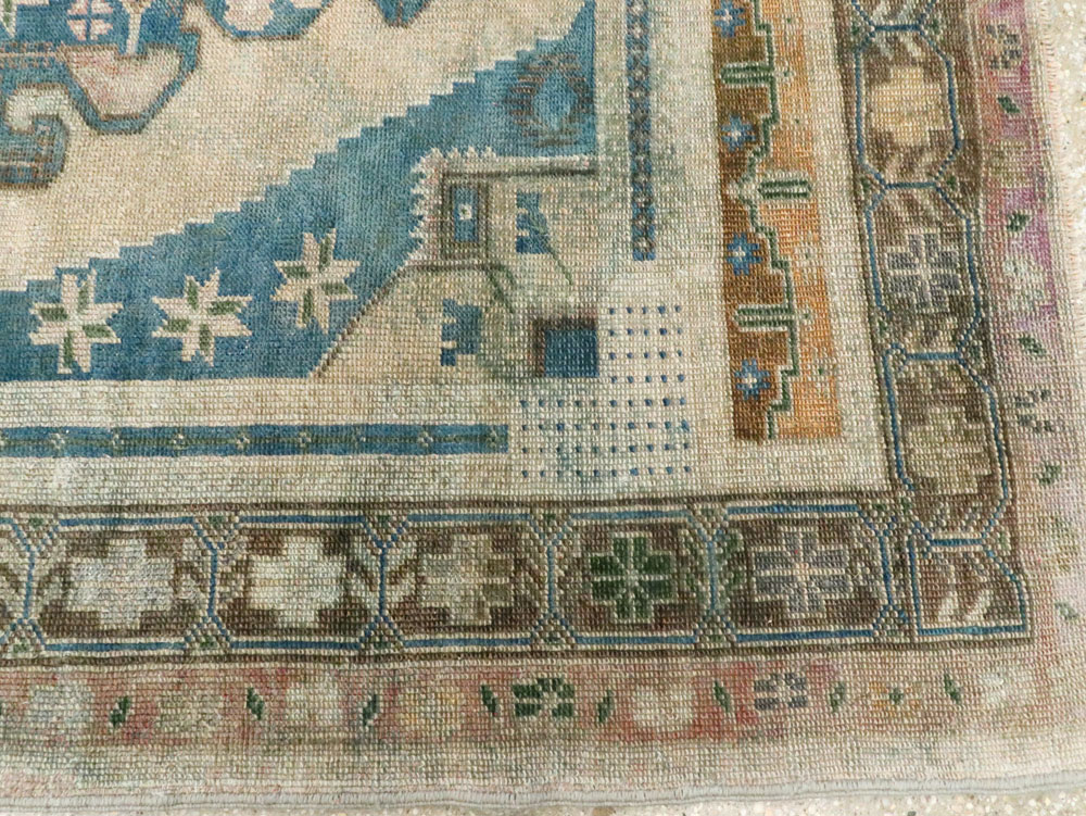 Vintage Turkish Anatolian Gallery Rug, No.27280 - Galerie Shabab