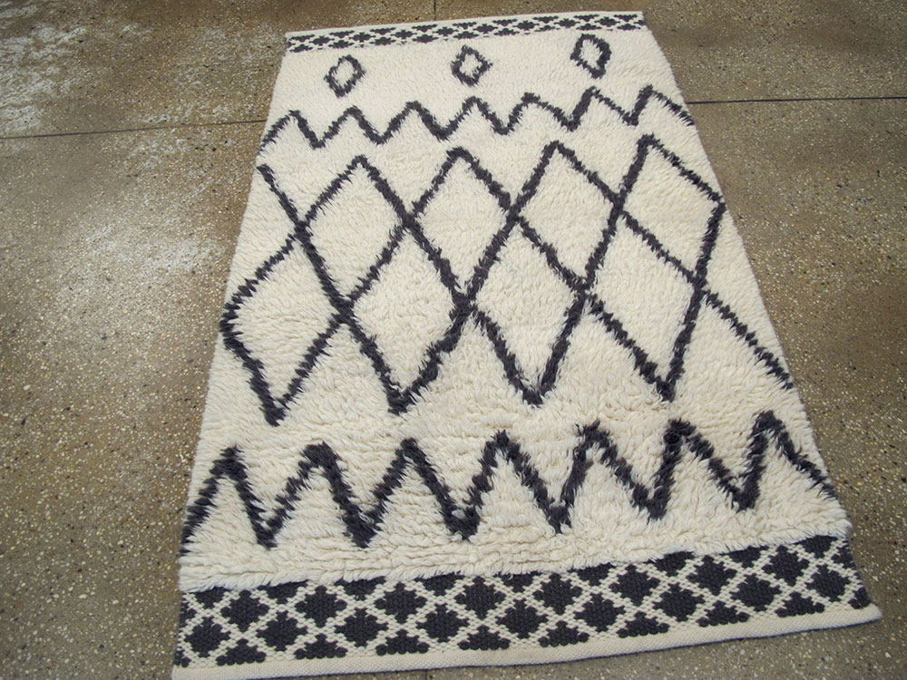 Vintage Moroccan Rug, No.27281 - Galerie Shabab