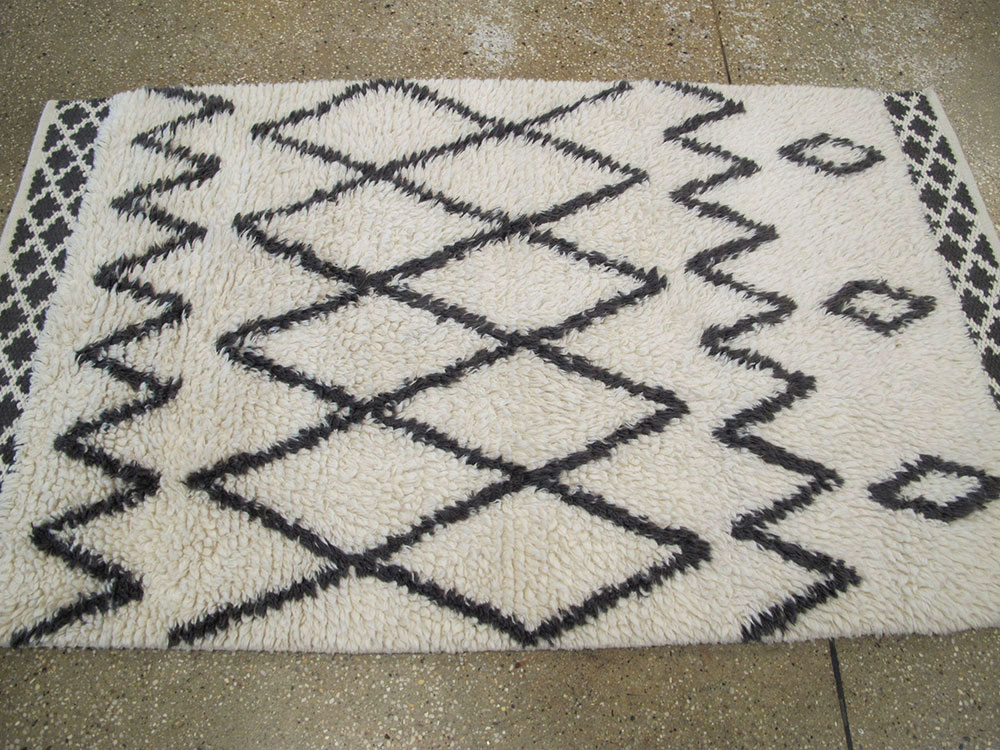 Vintage Moroccan Rug, No.27281 - Galerie Shabab