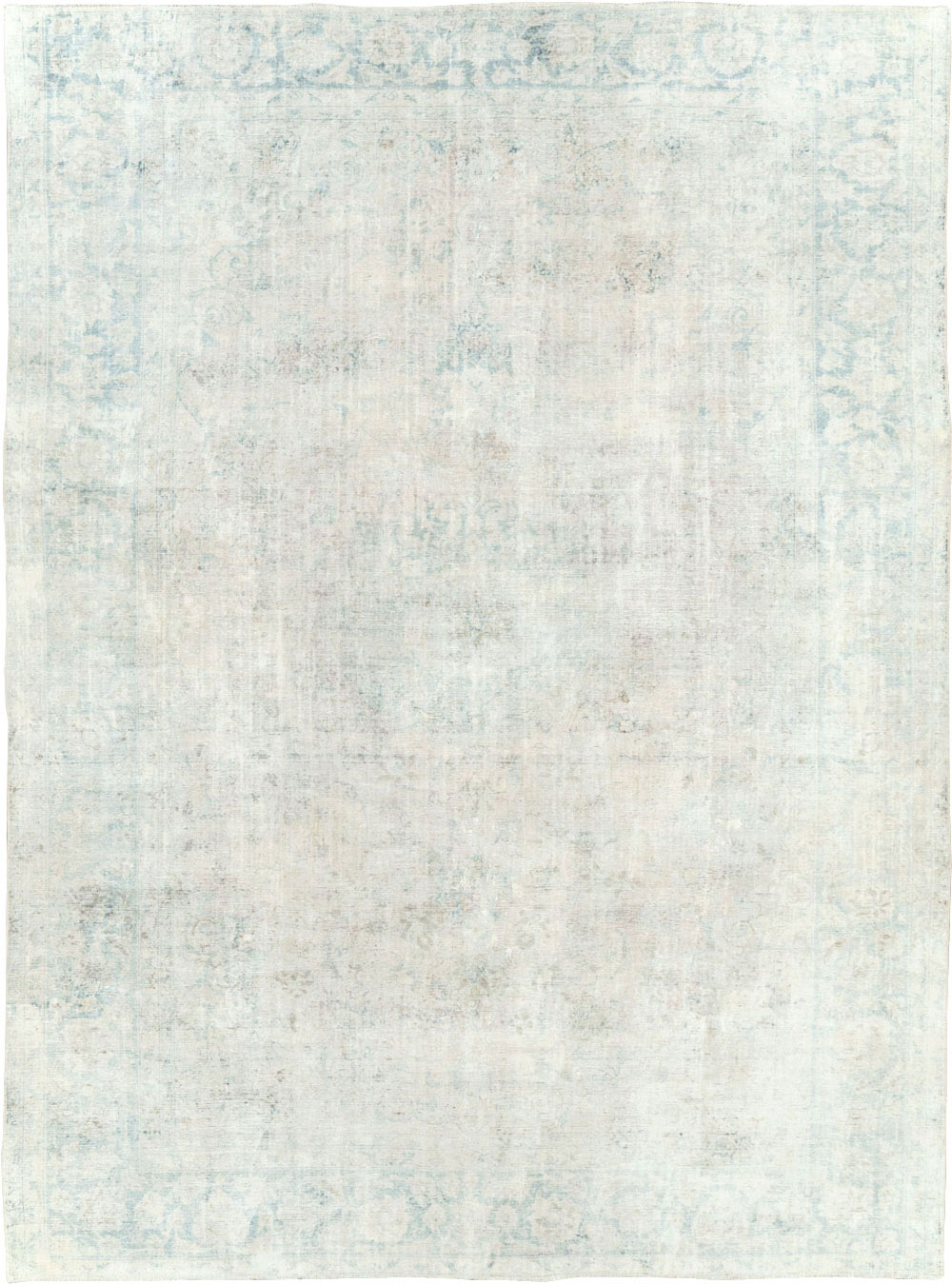 Distressed Vintage Persian Small Room Size Carpet, No.27283 - Galerie Shabab