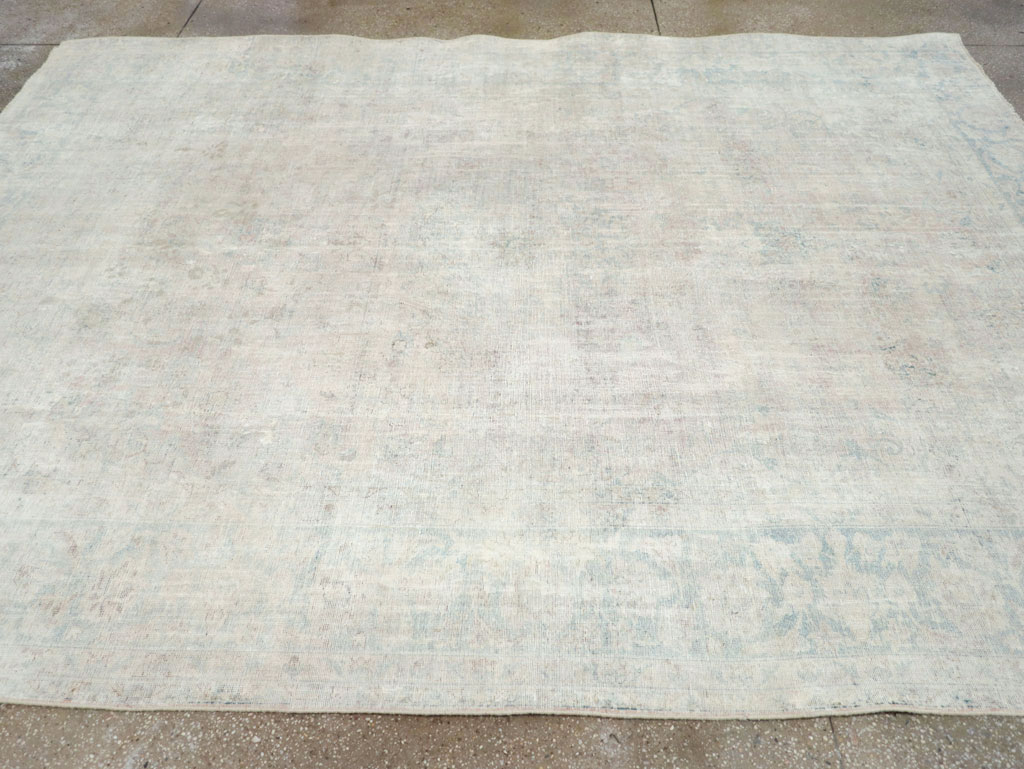 Distressed Vintage Persian Small Room Size Carpet, No.27283 - Galerie Shabab