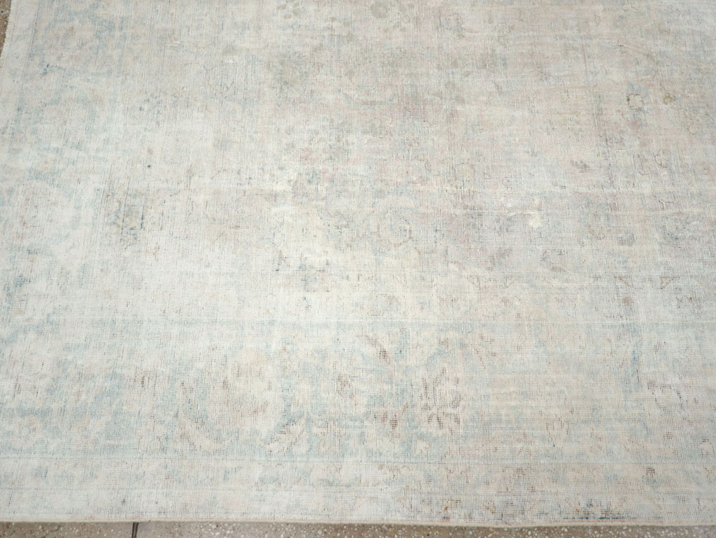 Distressed Vintage Persian Small Room Size Carpet, No.27283 - Galerie Shabab