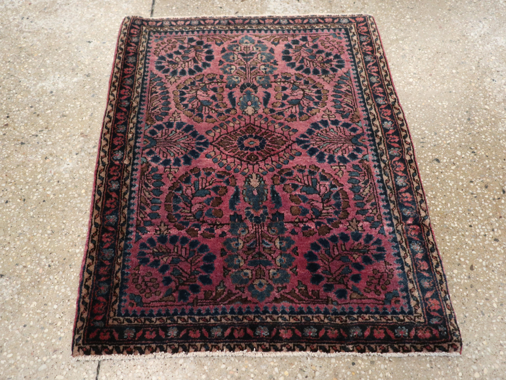 Vintage Persian Sarouk Throw Rug, No.27289 - Galerie Shabab
