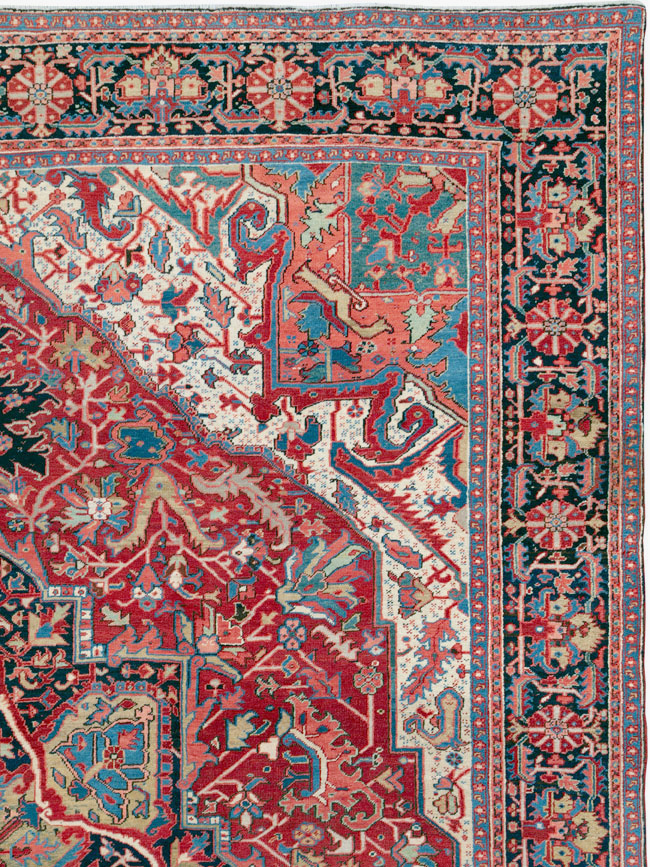 Antique Persian Heriz Carpet, No.27299 - Galerie Shabab