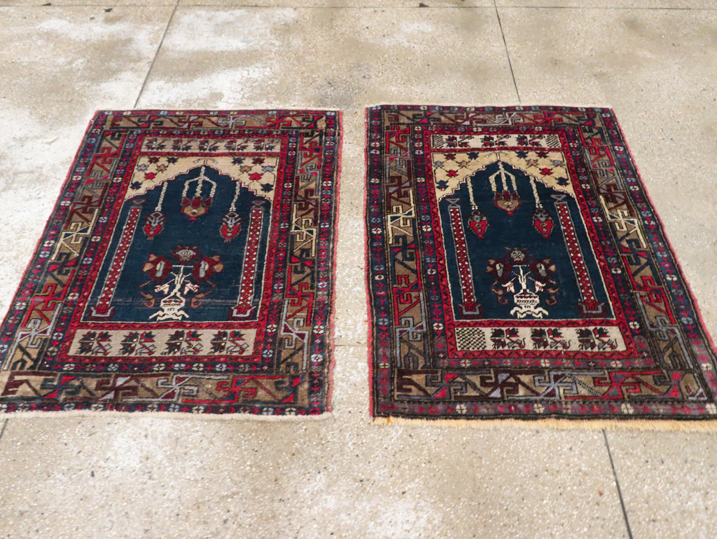Antique Turkish Anatolian Rug (Pair: 1 of 2), No.27300 - Galerie Shabab