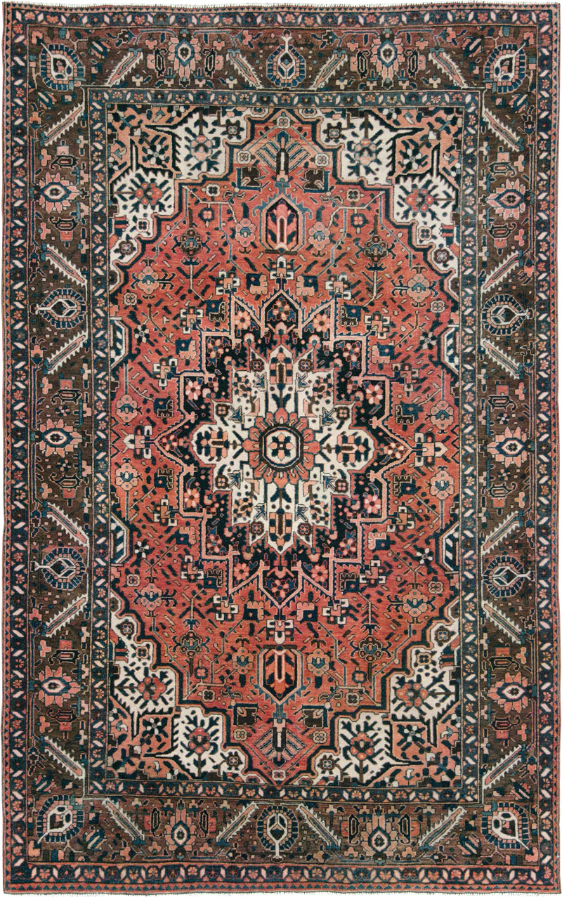 Vintage Persian Bakhtiari Accent Rug, No.27302 - Galerie Shabab