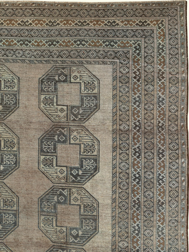 Vintage Central Asian Bokhara Carpet, No.27304 - Galerie Shabab