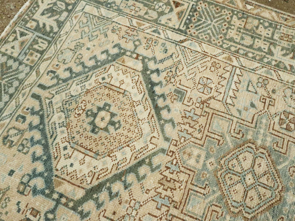 Vintage Persian Karajeh Rug, No.27305 - Galerie Shabab