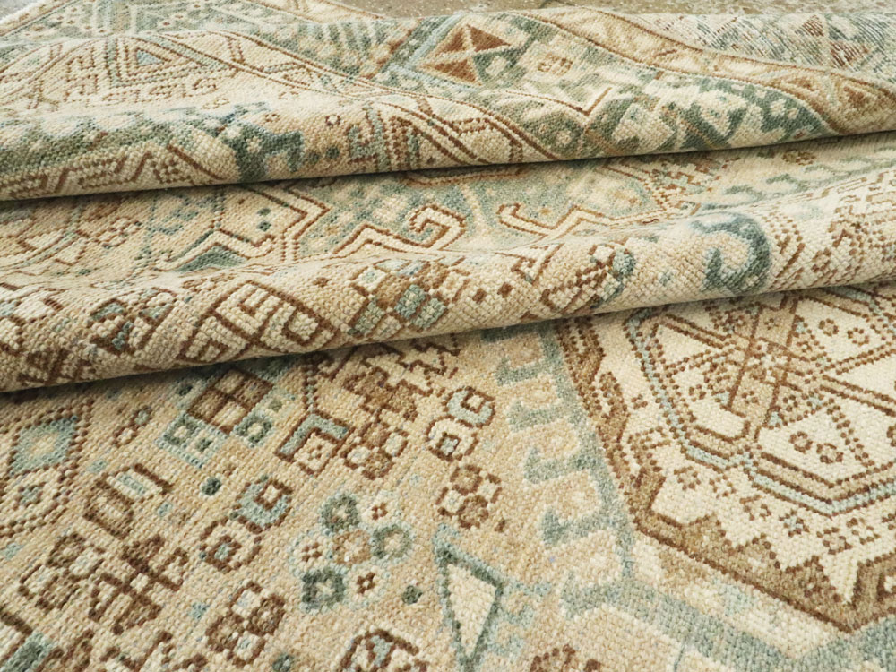Vintage Persian Karajeh Rug, No.27305 - Galerie Shabab