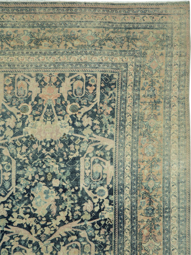 Antique Persian Tabriz Carpet, No.27309 - Galerie Shabab