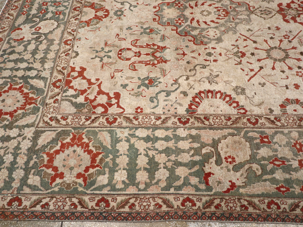 Vintage Persian Tabriz Room Size Carpet, No.27316 - Galerie Shabab