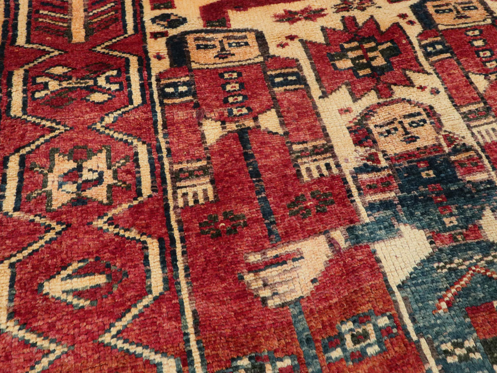 Vintage Persian Bakhtiari Pictorial Rug, No.27318 - Galerie Shabab