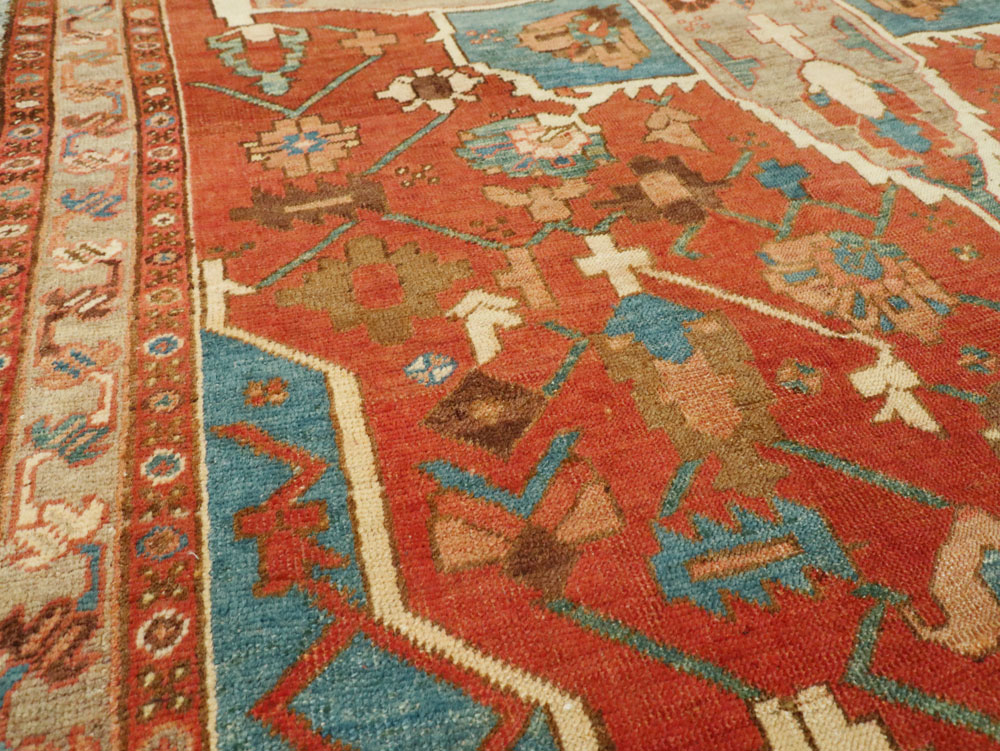 Antique Persian Serapi Gallery Carpet, No.27326 - Galerie Shabab