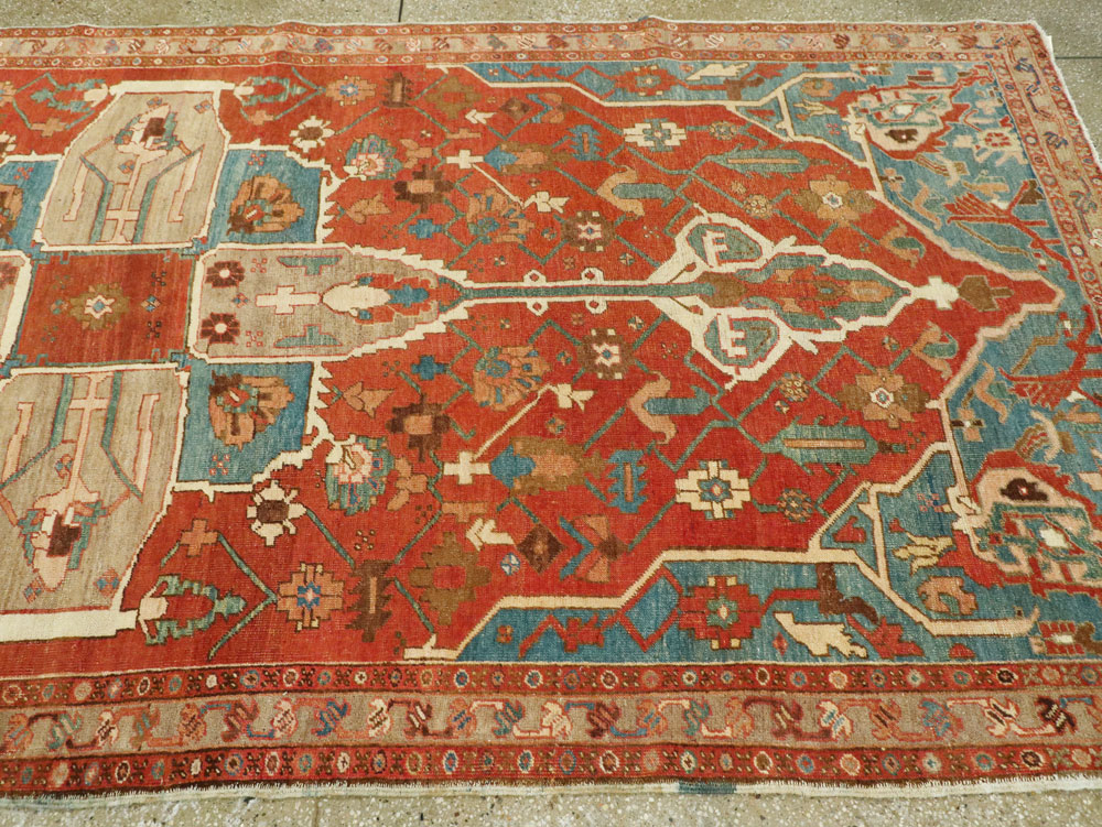 Antique Persian Serapi Gallery Carpet, No.27326 - Galerie Shabab