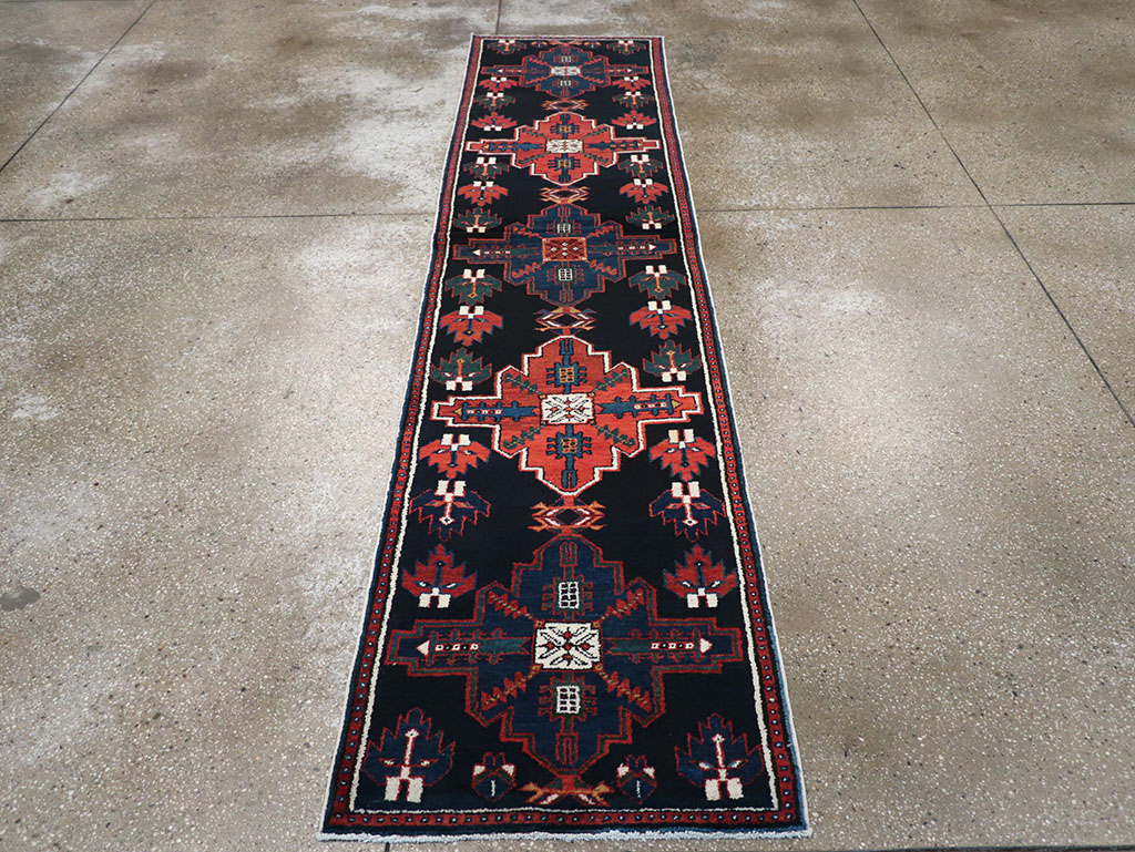 Antique Persian Malayer Runner, No.27335 - Galerie Shabab