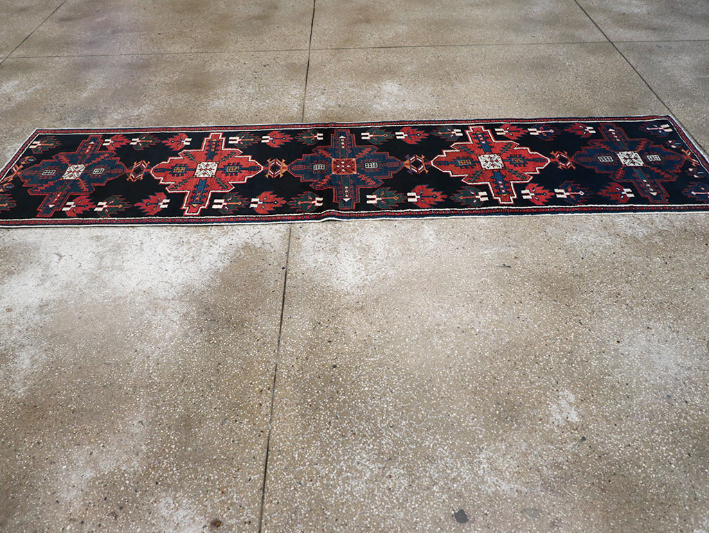 Antique Persian Malayer Runner, No.27335 - Galerie Shabab