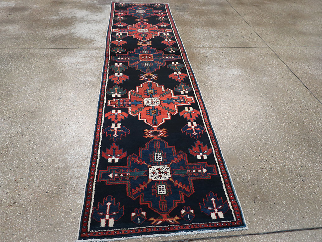 Antique Persian Malayer Runner, No.27335 - Galerie Shabab