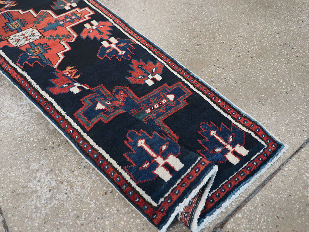 Antique Persian Malayer Runner, No.27335 - Galerie Shabab