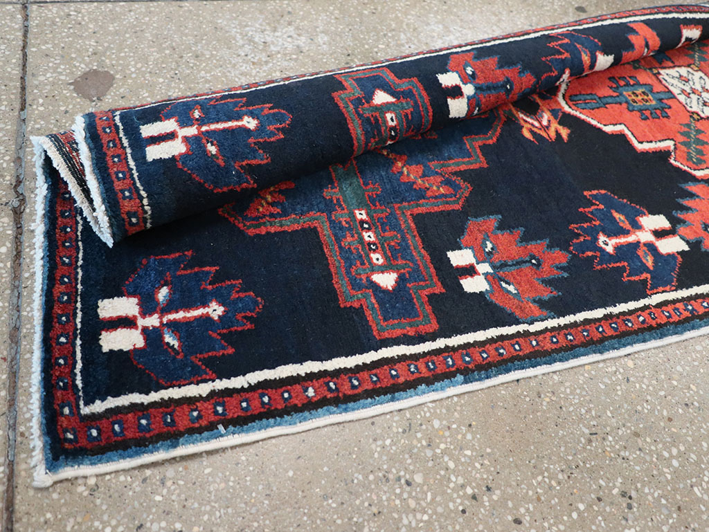Antique Persian Malayer Runner, No.27335 - Galerie Shabab