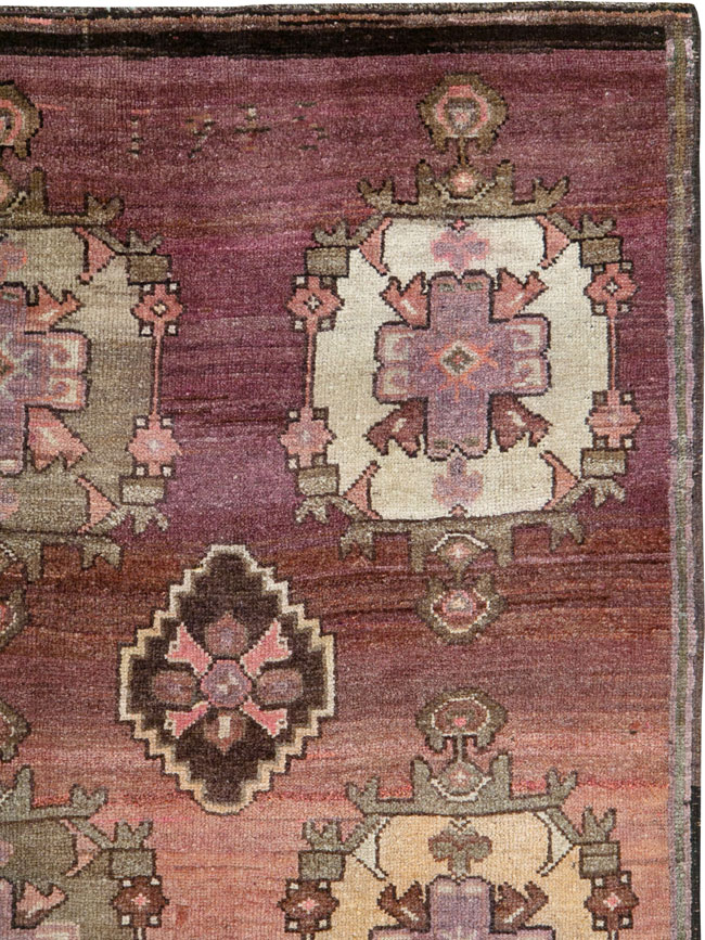 Vintage Turkish Anatolian Carpet, No.27336 - Galerie Shabab