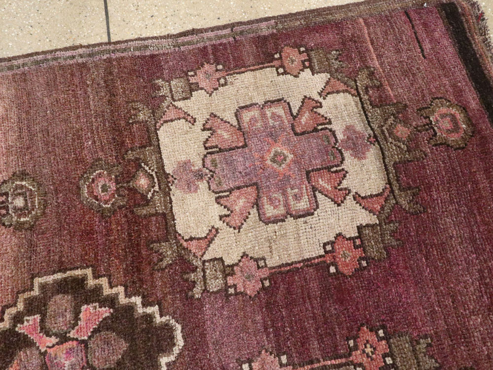 Vintage Turkish Anatolian Carpet, No.27336 - Galerie Shabab