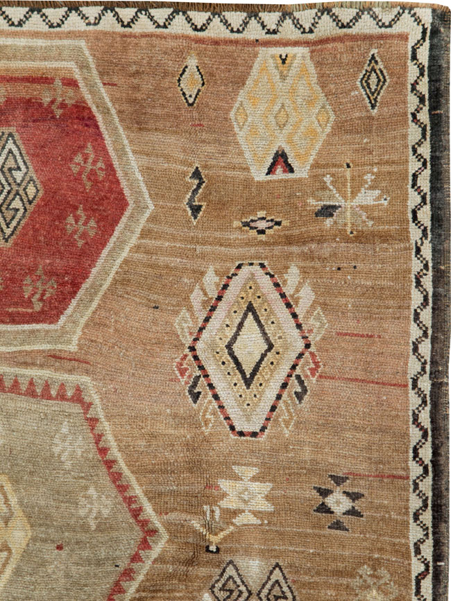 Vintage Turkish Anatolian Rug, No.27340 - Galerie Shabab
