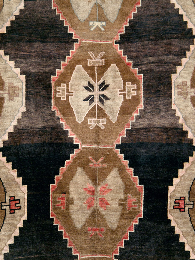 Vintage Turkish Anatolian Carpet, No.27341 - Galerie Shabab