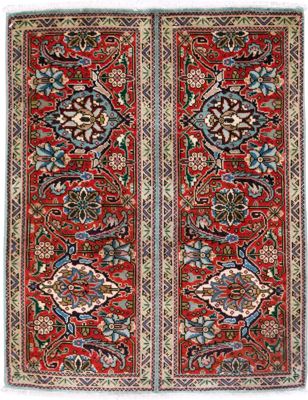 Vintage Persian Tabriz Throw Rug, No.27345 - Galerie Shabab