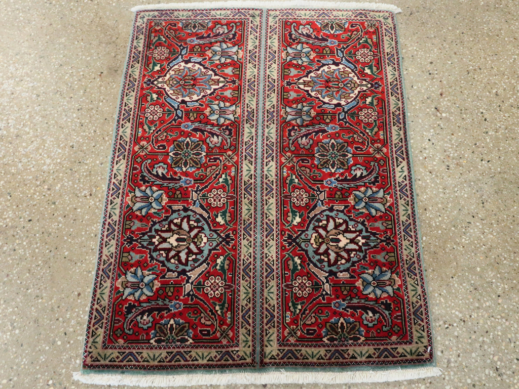 Vintage Persian Tabriz Throw Rug, No.27345 - Galerie Shabab