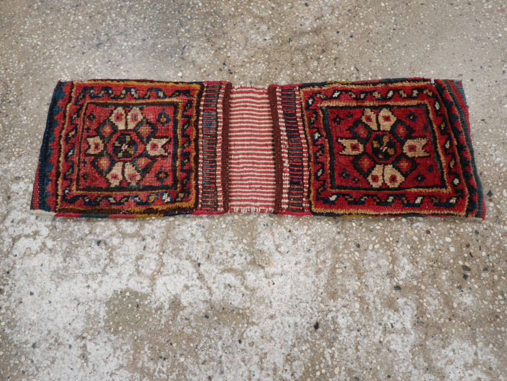 Vintage Persian Shiraz Saddlebag (Khorjin), No.27349 - Galerie Shabab