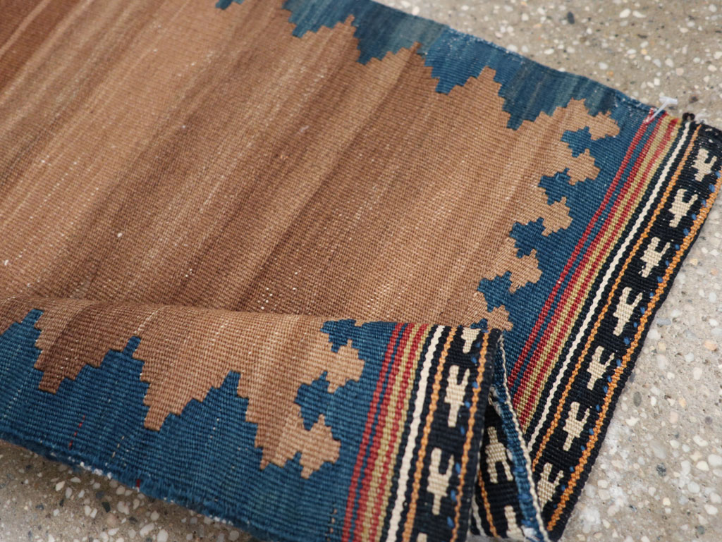 Vintage Persian Kilim Throw Rug, No.27352 - Galerie Shabab