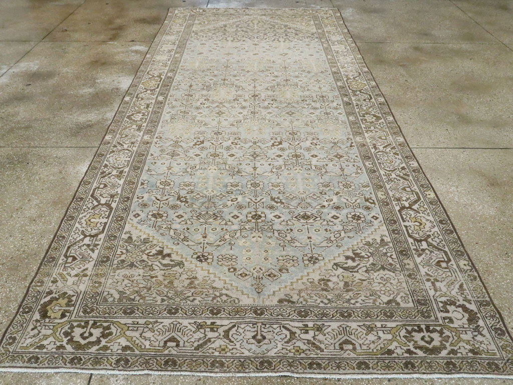 Antique Persian Malayer Gallery Carpet, No.27357 - Galerie Shabab