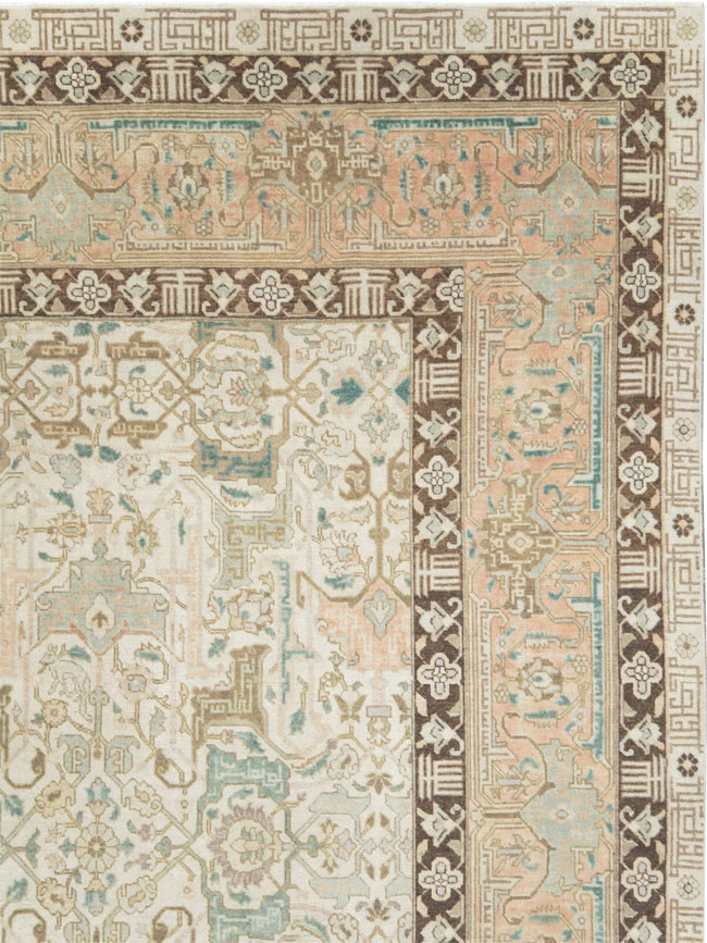Vintage Persian Tabriz Room Size Carpet, No.27358 - Galerie Shabab