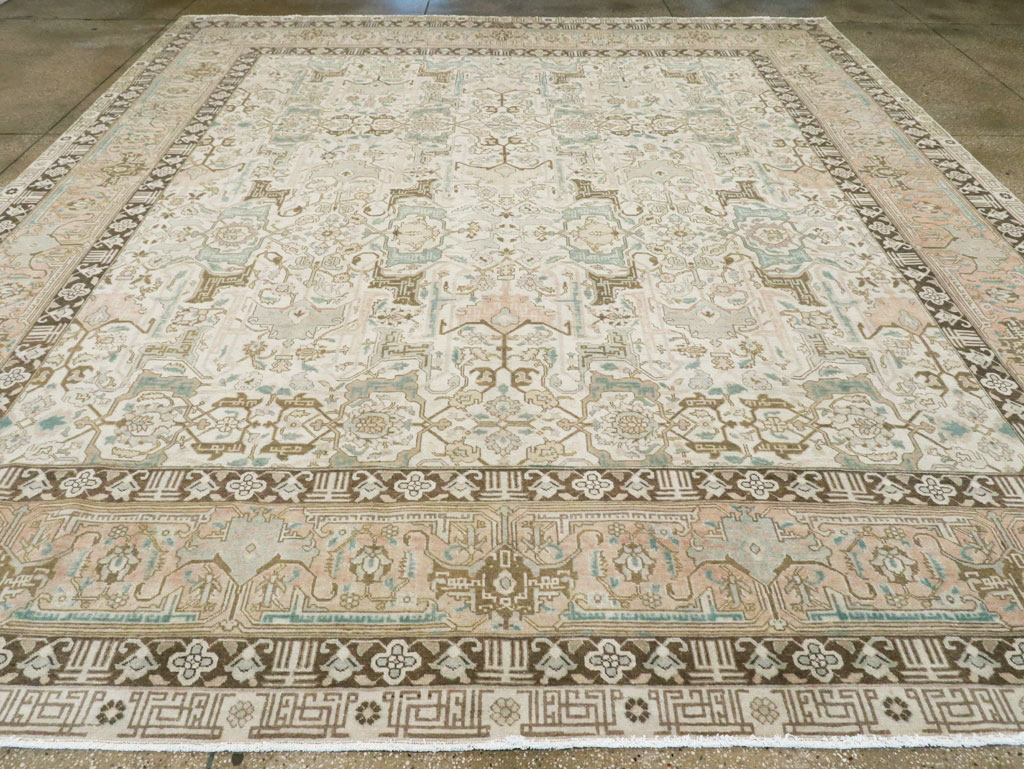 Vintage Persian Tabriz Room Size Carpet, No.27358 - Galerie Shabab